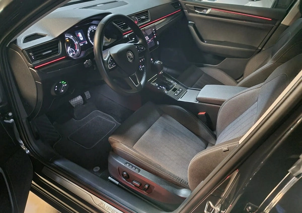 Skoda Superb cena 113899 przebieg: 106000, rok produkcji 2019 z Sosnowiec małe 781